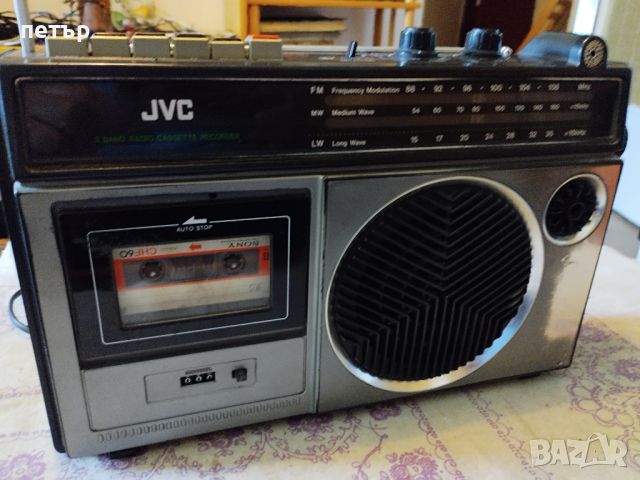 Касетофон JVC 232L, снимка 4 - Радиокасетофони, транзистори - 45483550