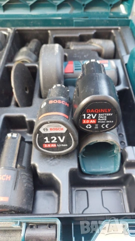 2 батерии bosch 3 amp, снимка 2 - Други инструменти - 53730483