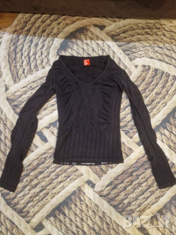 Дамска ефектна блузка, снимка 3 - Блузи с дълъг ръкав и пуловери - 54062827