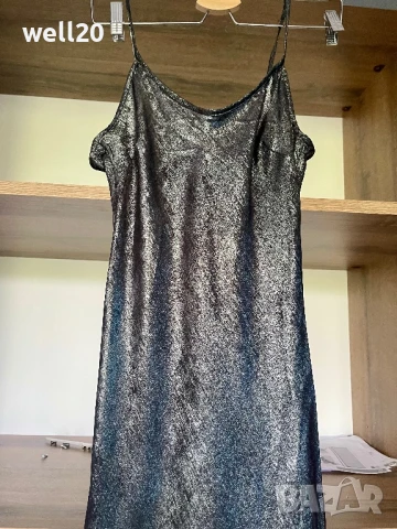 Сребриста дълга рокля, снимка 2 - Рокли - 51005276