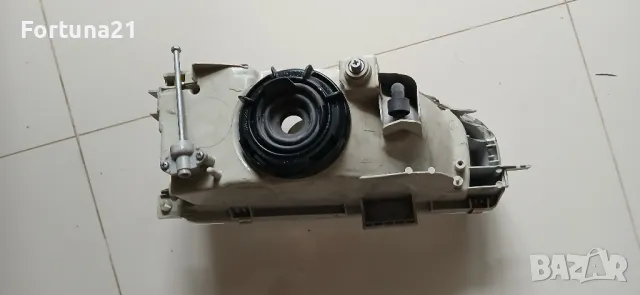 Nissan Serena NV Van - ляв фар, снимка 2 - Части - 49780840