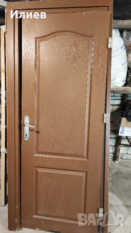 Две врати с каси и первази 80х200 см., снимка 4 - Интериорни врати - 44657064
