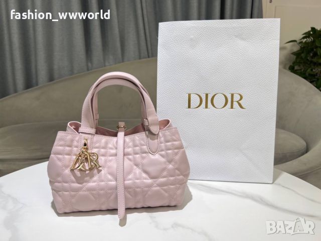 Дамски чанти CHRISTIAN DIOR-реплика, снимка 1 - Чанти - 46813203