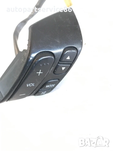 Бутони за превключване на волана за Mazda 6 2.0DI (2005) , снимка 2 - Части - 53706135