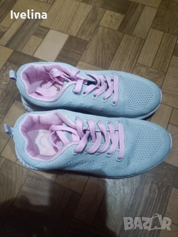 Дамски сиви маратонки , снимка 2 - Маратонки - 53471016