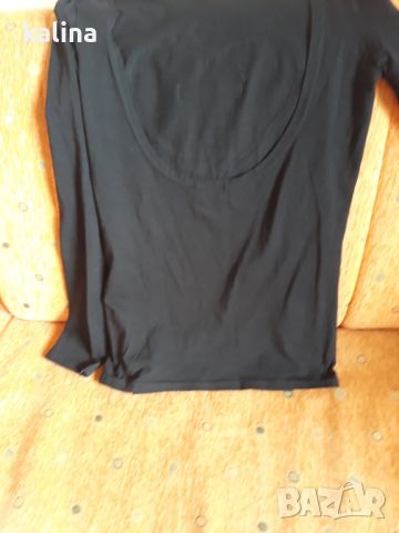 черна блуза на Илтокони с дълъг ръкав и гол гръб, снимка 2 - Блузи с дълъг ръкав и пуловери - 45713417