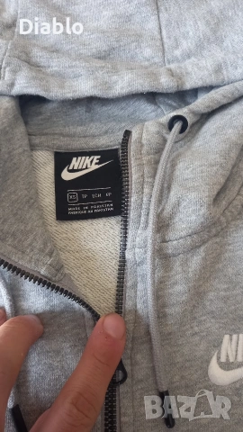 горница Nike XS, снимка 4 - Спортни дрехи, екипи - 53856082