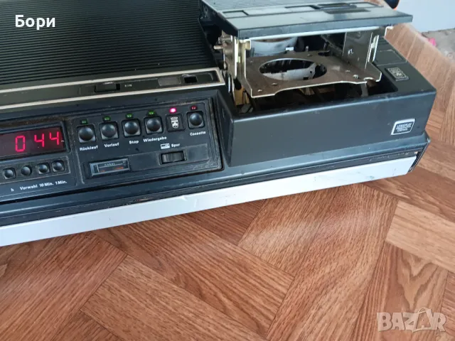 GRUNDIG VCR 4000 , снимка 11 - Плейъри, домашно кино, прожектори - 50059397