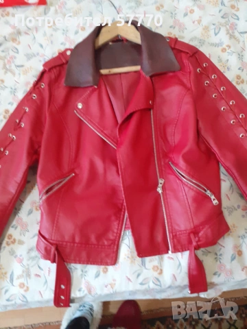 Дамско кожено яке 