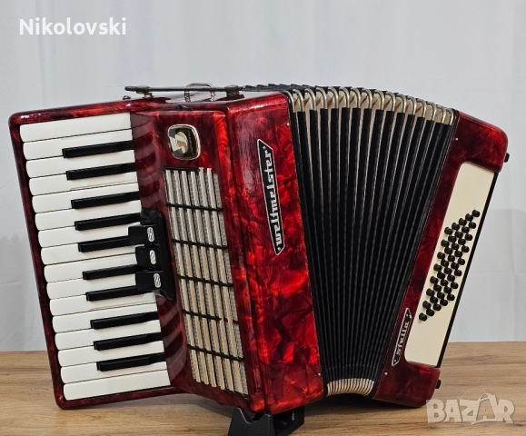 Акордеон Weltmeister Stella , снимка 1