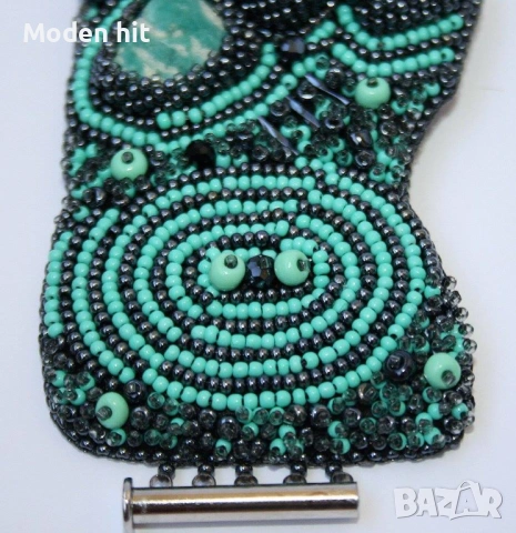Ръчна изработка. Гривна с амазонит /бродерия с мъниста Toho и Preciosa/, снимка 4 - Гривни - 53747835