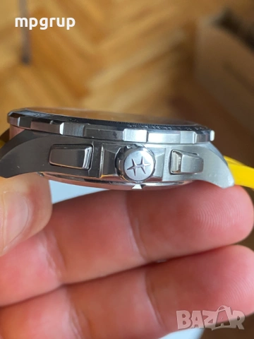 Продавам оригинален Мъжки часовник Hamilton Khaki Aviation X-Wind Qz. H77912535, снимка 5 - Мъжки - 53936590