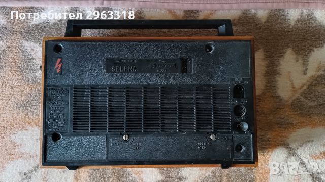 Селена В211 радио, снимка 2 - Радиокасетофони, транзистори - 45887834