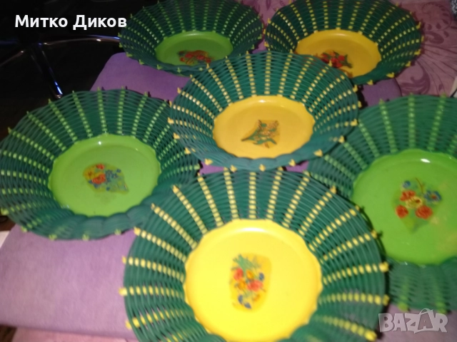 Пластмасови винтидж плодови купи неизползвани фи 190мм Н-50мм, снимка 3 - Прибори за хранене, готвене и сервиране - 52457314