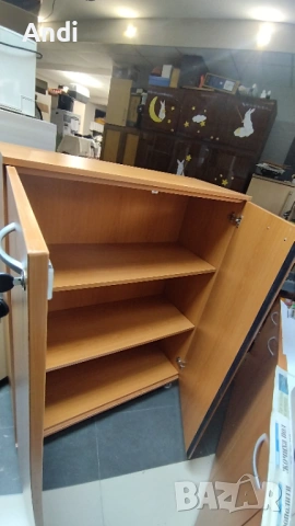 Двукрил гардероб - офис шкаф със заключване 100/42/135см., снимка 5 - Гардероби - 53201719