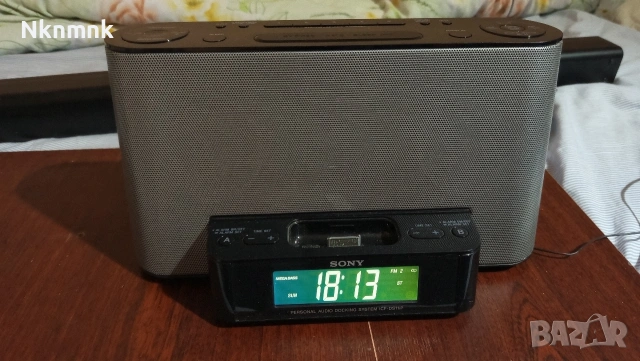 Док станция/радио часовник SONY