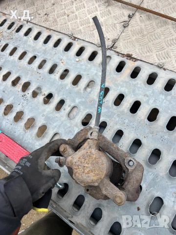 Преден ляв спирачен апарат Мерцедес w203 Ц-класа 270CDI 170кс 