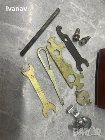 Винтидж кожена чанта за велосипед с инструменти, СССР 70-те г., снимка 6 - Части за велосипеди - 54158168