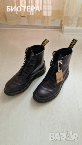 Оригинални Dr. Martens 1460 кожени боти – номер 42, класика, снимка 2 - Мъжки боти - 52183359