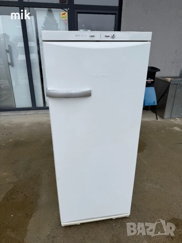 Фризер Миеле No Frost 145 см 