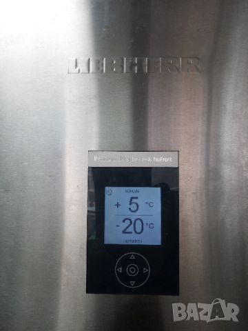 Иноксов комбиниран хладилник с фризер с ледогенератор Liebherr 2 години гаранция!, снимка 3 - Хладилници - 45198991