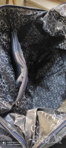 чанта calvin klein, снимка 4 - Чанти - 51458913