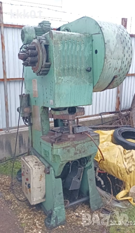 Ексцентър преса тип ПЕ 25 А , 25 тона 