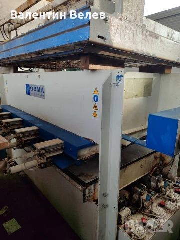Автоматична топла преса за плотове размер 2500мм.х 1300мм., снимка 5 - Други машини и части - 53520257