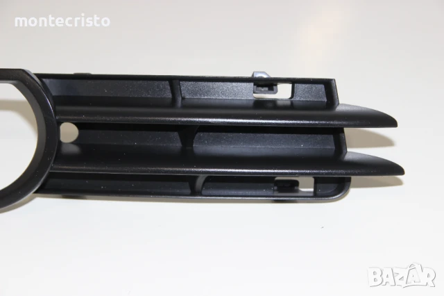 Лява решетка халоген броня Audi A3 8P Sportback (2005-2008г.) 8P4807682B лява розетка фар за мъгла, снимка 2 - Части - 50570389