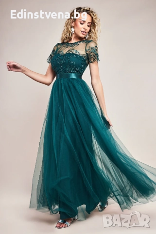 Дамска дълга рокля в изумрудено зелено от тюл с бродирана горна част и сатенен колан