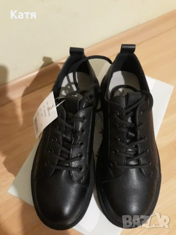 Нови дамски обувки Mat star 38