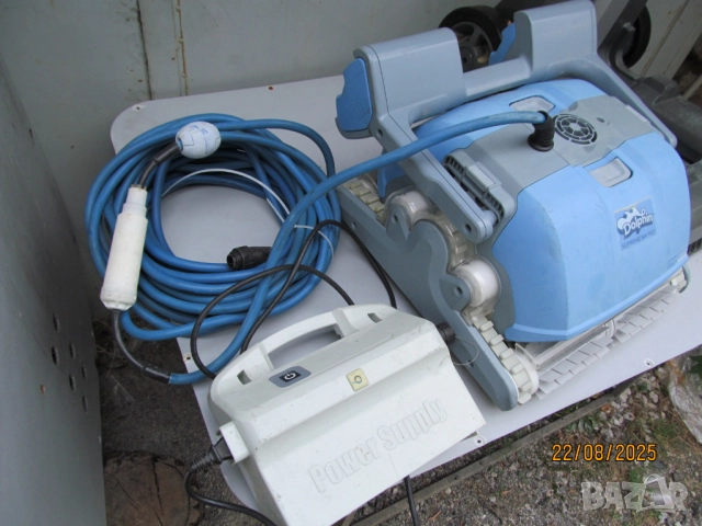 Прахосмукачка робот за басейни Dolphin SUPREME M4 PRO, снимка 5 - Басейни и аксесоари - 51461483