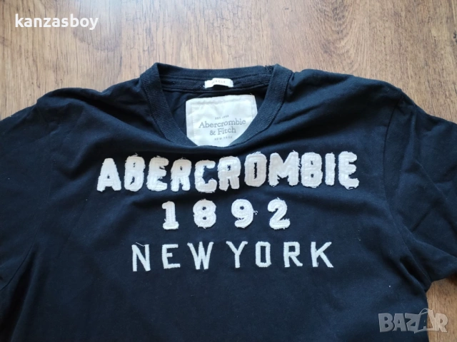  abercrombie - страхотна мъжка тениска M