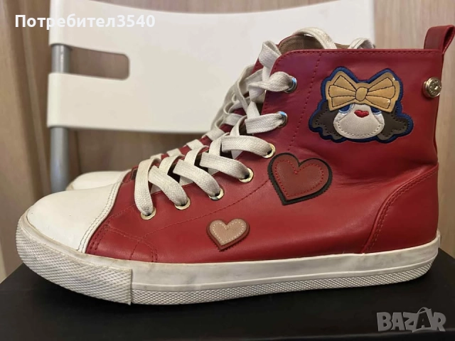 Червени дамски кецове Moschino, снимка 2 - Кецове - 37131584