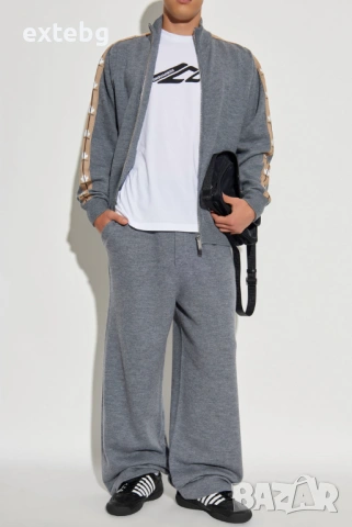 DSQUARED2 нова оригинална вълнена жилетка XXL, снимка 3 - Пуловери - 53800526