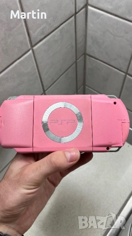 Modded Sony PSP 1000 P!nk Edition 64GB 75+ Games, снимка 5 - PlayStation конзоли - 53905642