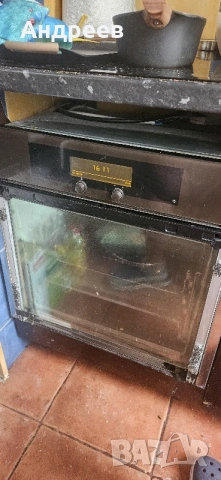 Продавам фурна за вграждане Миле/ Miele с проблвм