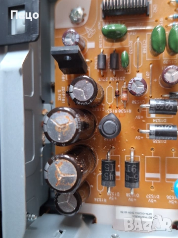 SAMSUNG BD-P1580 Blu-Ray Disc Player, снимка 9 - Плейъри, домашно кино, прожектори - 53666968