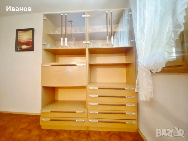 РАЗПРОДАЖБА - 40€. Два Компактни Модула за Дневна стая в цвят Млечен Дъб/Бук, снимка 5 - Секции и витрини - 51640287