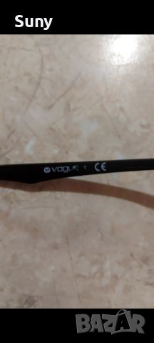 Оригинални диоптрични рамки за очила Vogue, снимка 3 - Слънчеви и диоптрични очила - 46097033