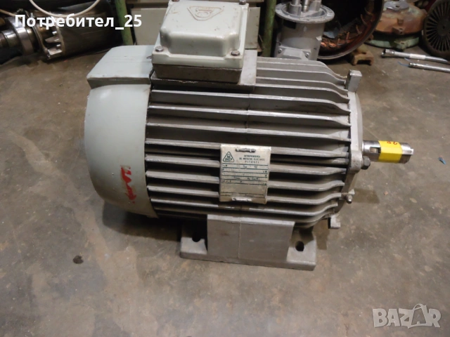 Трифазен ел.мотор 2,2KW - 940 об/мин., снимка 2 - Електродвигатели - 53716202