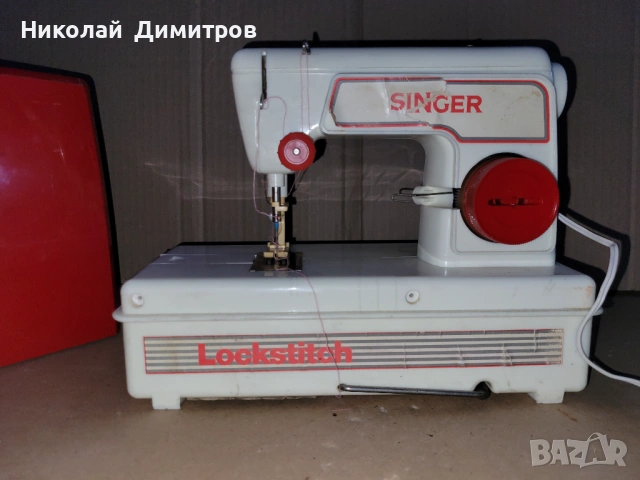 Малка шевна машина Singer Lockstitch