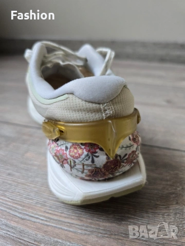 Оригинални маратонки PUMA x Frida Kahlo Nitro Running Shoes Beige/Gold., снимка 8 - Маратонки - 53094883