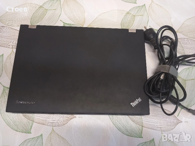 Продавам лаптоп Lenovo ThinkPad T420 с оригинално зарядно