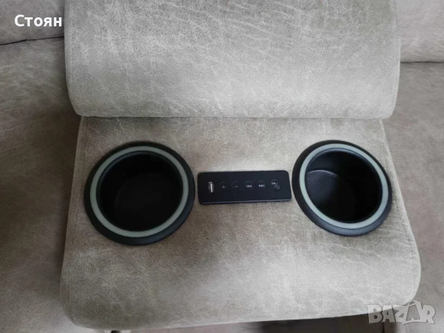 Кремав ъглов диван от плат La-z-boy с електрически релакс механизъм, снимка 12 - Дивани и мека мебел - 50841743