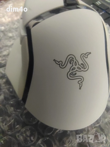 Mouse Razer basilisk v3 pro 35k white edition+ razer dock pro, снимка 3 - Клавиатури и мишки - 51347559