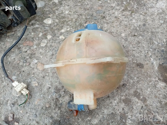 Казанче Антифриз VW Пасат 3 - Голф 2 - Джета - 357121407, снимка 4 - Части - 54085637