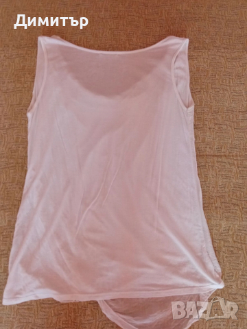 Ефектен топ М-Л размер, снимка 5 - Туники - 52010099