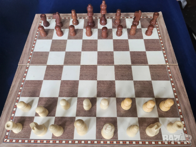 шах с к-т фигури 29х29 см / малък пирографиран 17х17 см с фигури / хартиен шах / фигури големи