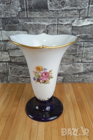 Порцеланова ваза Royal Dux